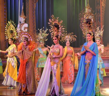 Show diễn chuyển giới Pattaya Thái Lan để lại nhiều ấn tượng trong lòng du khách.