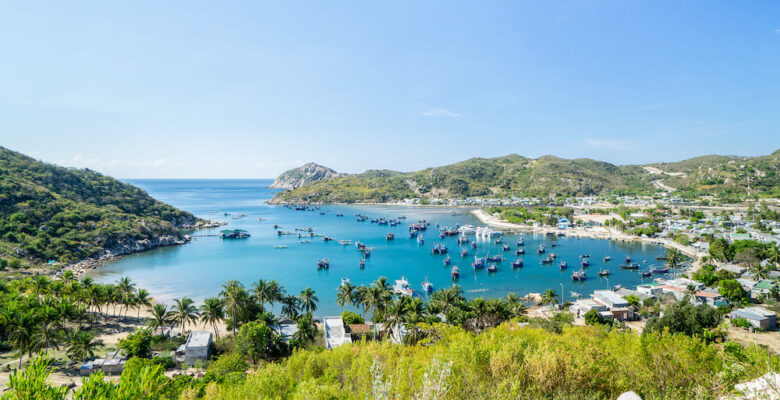 Khám phá tour Ninh Chữ Vĩnh Hy cùng Like Tour.