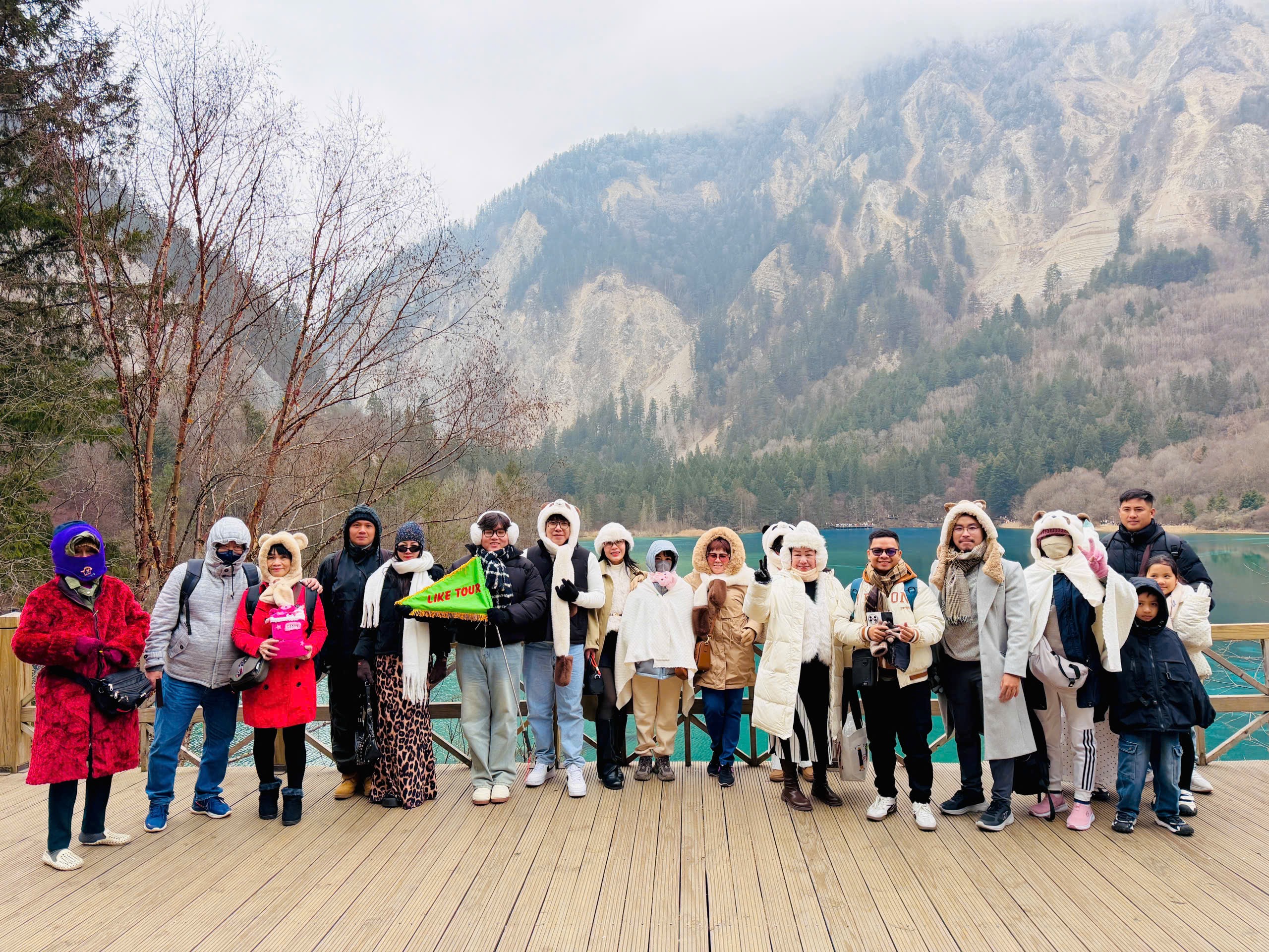 Khu thắng cảnh Cửu Trại Câu.