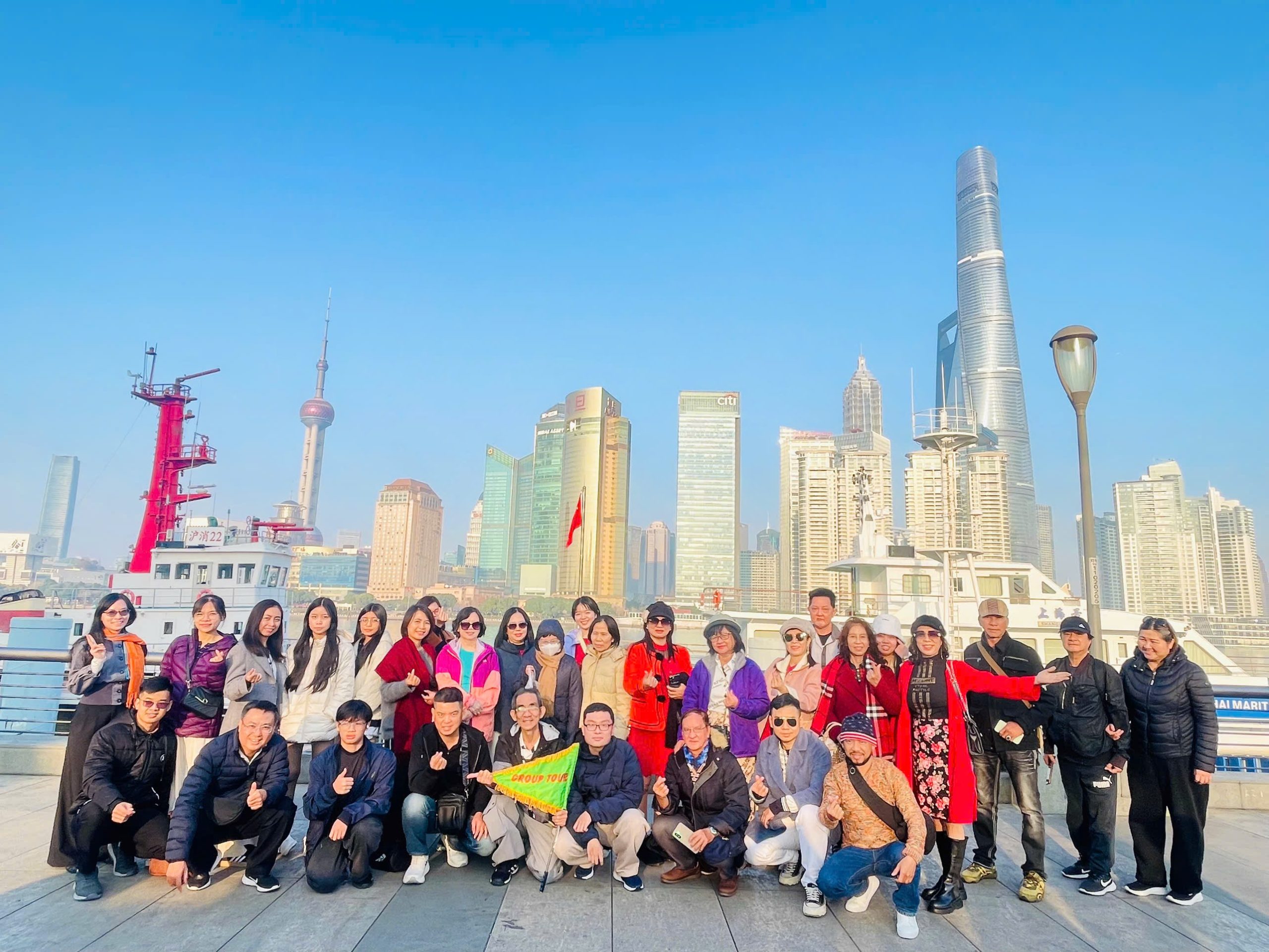 Đoàn Like Tour trong chương trình tour Thượng Hải - Hàng Châu - Ô Trấn 5N4Đ.