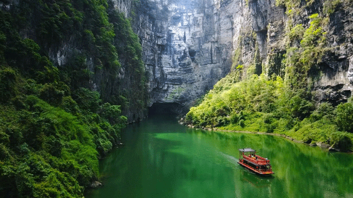 Cảnh sắc thiên nhiên hùng vĩ tại Ân Thi, Trung Quốc trong hành trình khám phá cùng Like Tour.