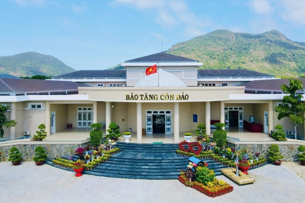 Hành Trình Tâm Linh & Nghỉ Dưỡng: Tour Côn Đảo 2N2Đ | Like Tour