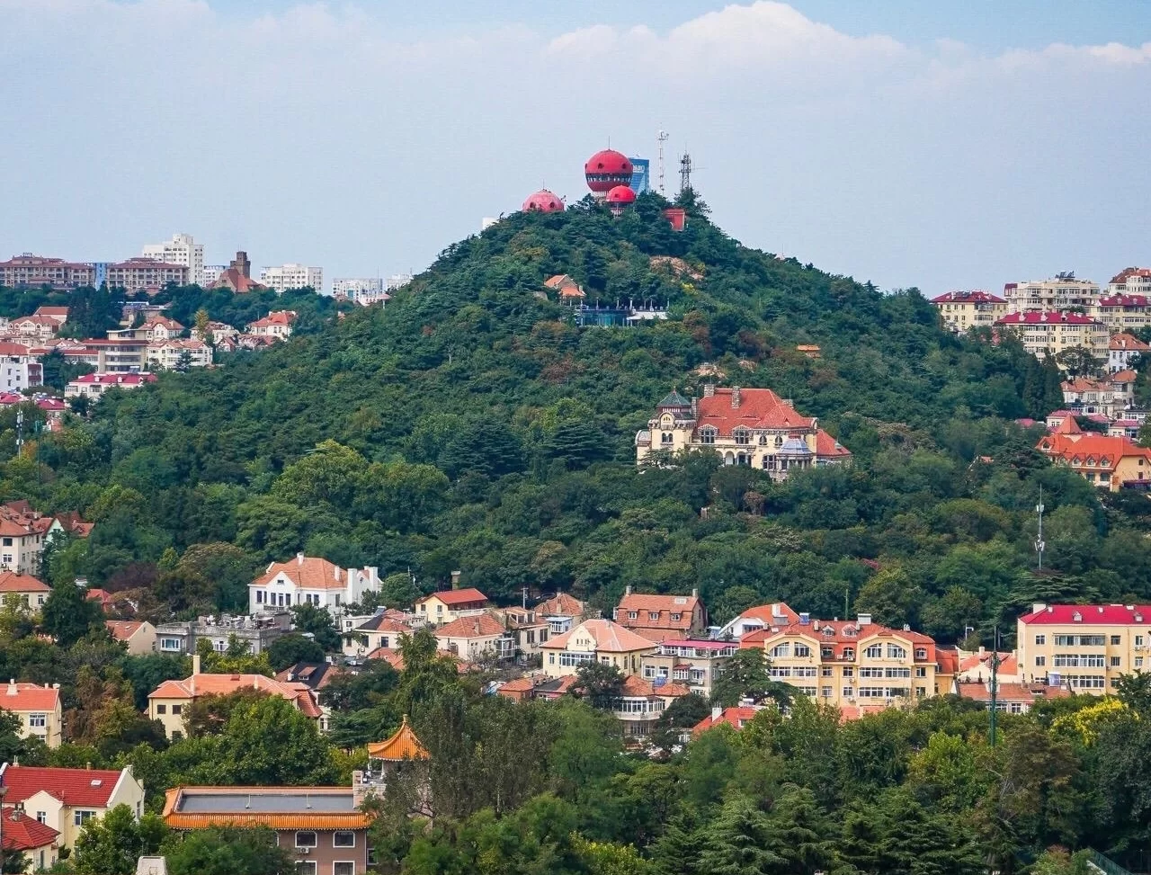 Công viên Núi Tín Hiệu Thanh Đảo điểm ngắm toàn cảnh thành phố tour Like Tour.