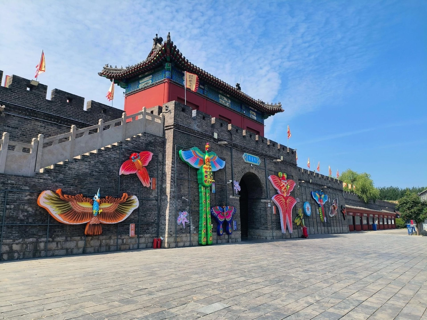 Nghệ thuật làm diều tại Làng dân gian Dương Gia Phụ trong tour Tế Nam - Like Tour