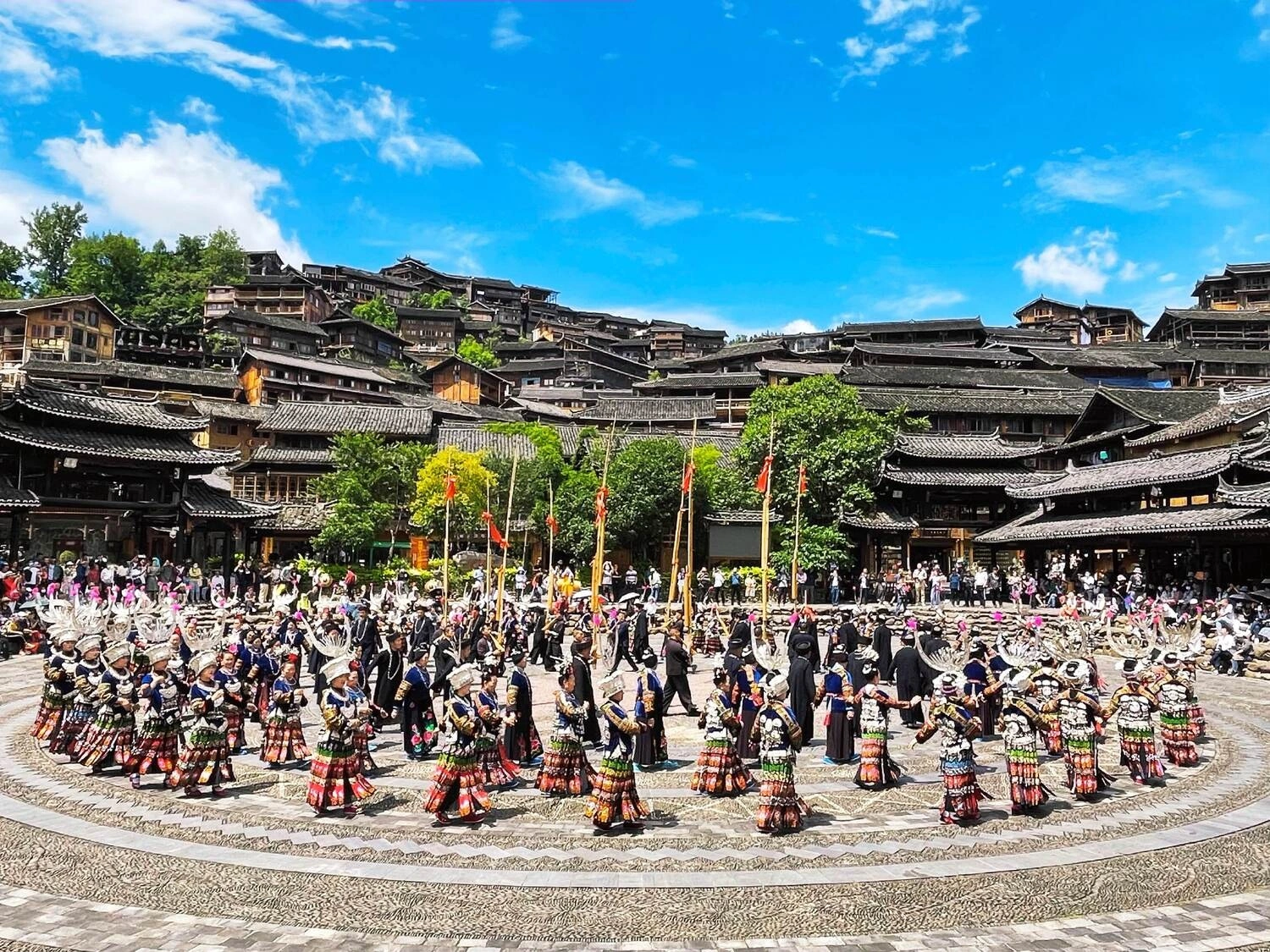 Tây Giang Thiên Hộ Miêu Trại - Bản làng người Miêu lớn nhất thế giới trong tour Quý Châu của Like Tour