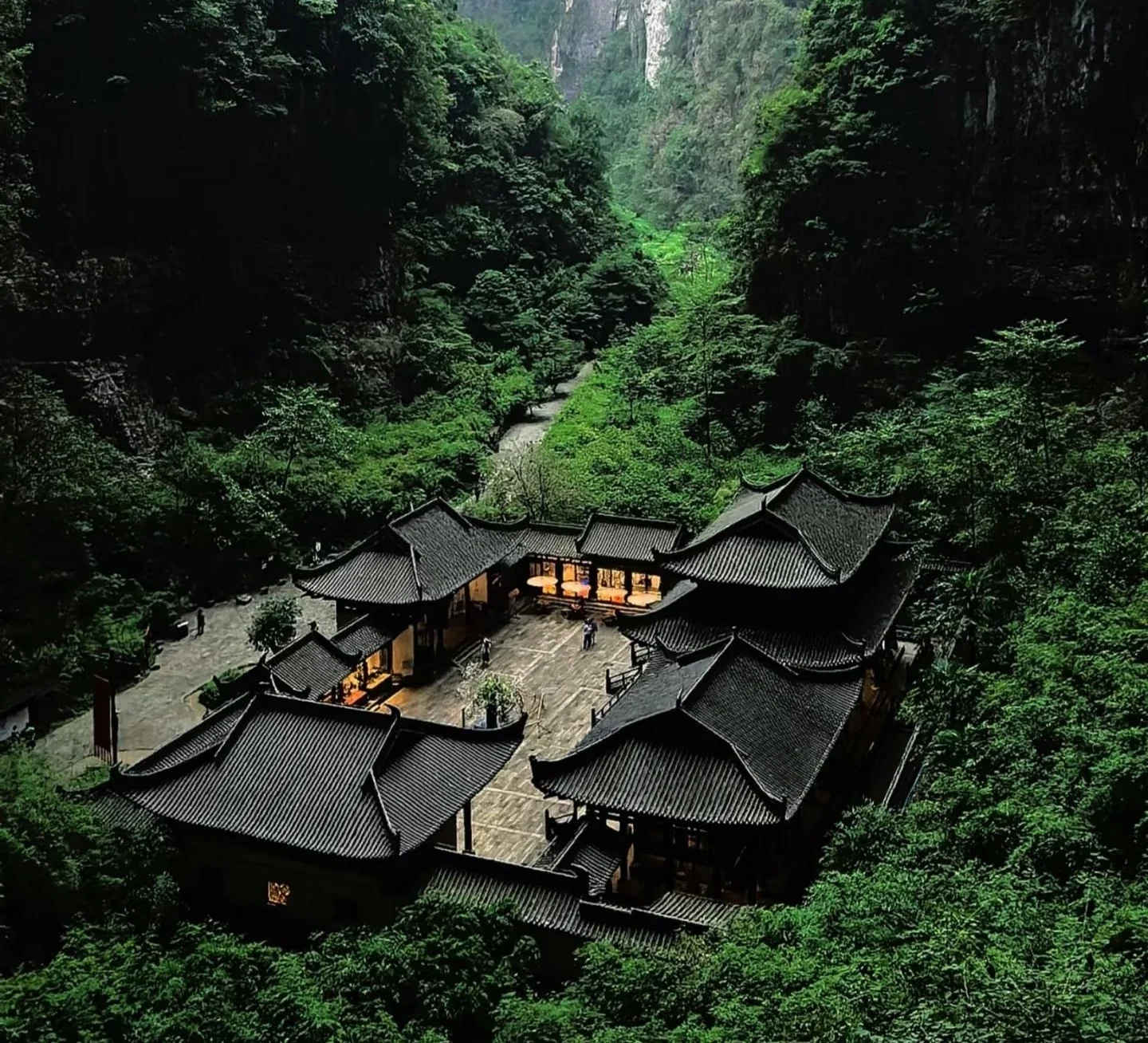 dinh-thu-co-thien-phuc-tai-thien-sinh-tam-kieu-vu-long-like-tour