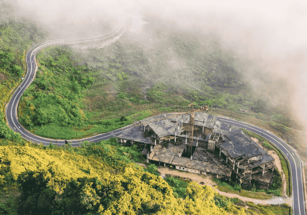 Tây Nguyên sở hữu những cung đường tuyệt đẹp.